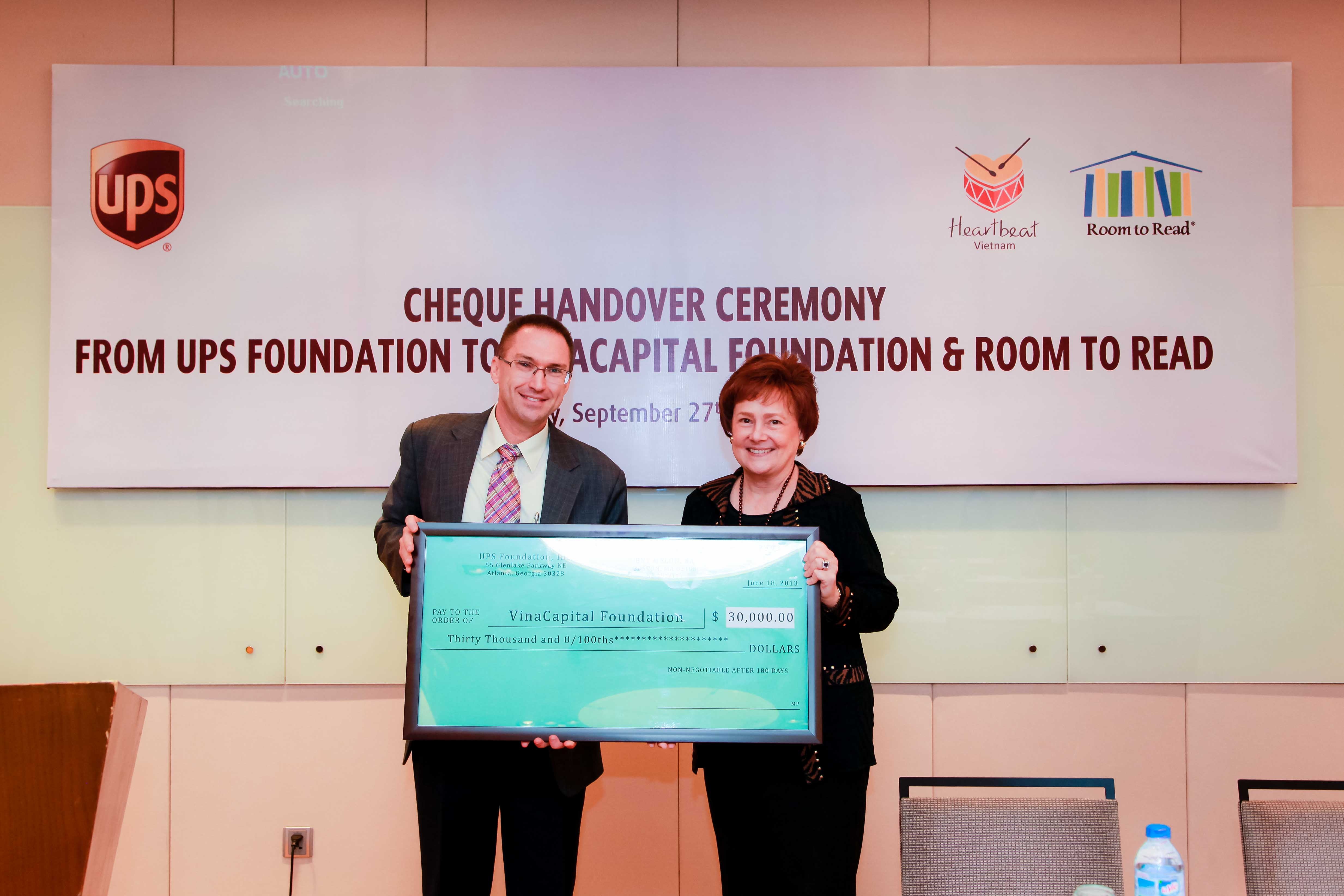 UPS Foundation tài trợ cho VinaCapital Foundation và Room To Read - 1 UPS Foundation tài trợ cho VinaCapital Foundation và Room To Read