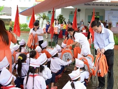 CapitaLand Việt Nam tặng “Hàng trang đến trường”