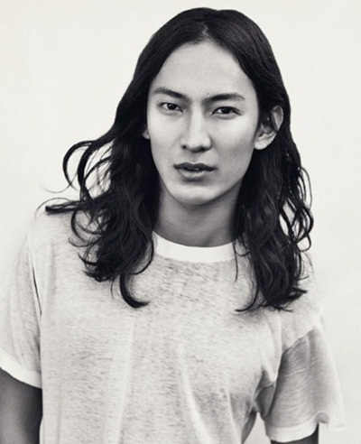 Alexander Wang hợp tác với Samsung ra mắt túi thể thao - 1 Alexander Wang hợp tác với Samsung ra mắt túi thể thao