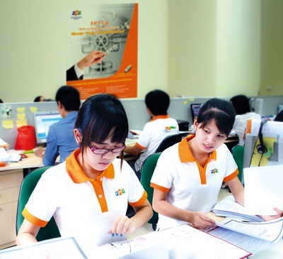 Nhận ngay “dế”, cùng 1 năm miễn phí khai Thuế, Hải quan qua mạng - 2 Nhận ngay “dế”, cùng 1 năm miễn phí khai Thuế, Hải quan qua mạng