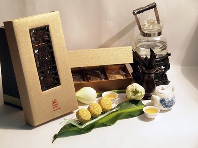 Hãy cùng thưởng thức hương vị độc đáo của bánh Trung Thu mang thương hiệu Khách sạn Hà Nội!