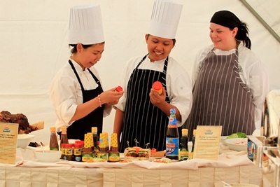 Thưởng thức “Hương vị Việt” tại Thị trấn PhinDeli