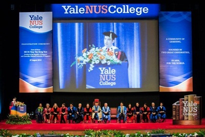 Đại học Yale – NUS tuyển sinh học bổng - 3 Chia sẻ của 2 sinh viên Việt Nam vừa trúng tuyển Yale – NUS College vào tháng 7/2013: