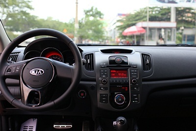 Kia Forte - Mẫu sedan hút khách nhất hiện nay - 4 Theo