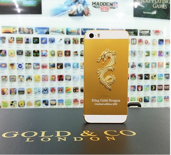 iPhone 5S khảm rồng nguyên khối 88 triệu đồng tại Việt Nam - 1 iPhone 5S khảm rồng nguyên khối 88 triệu đồng tại Việt Nam