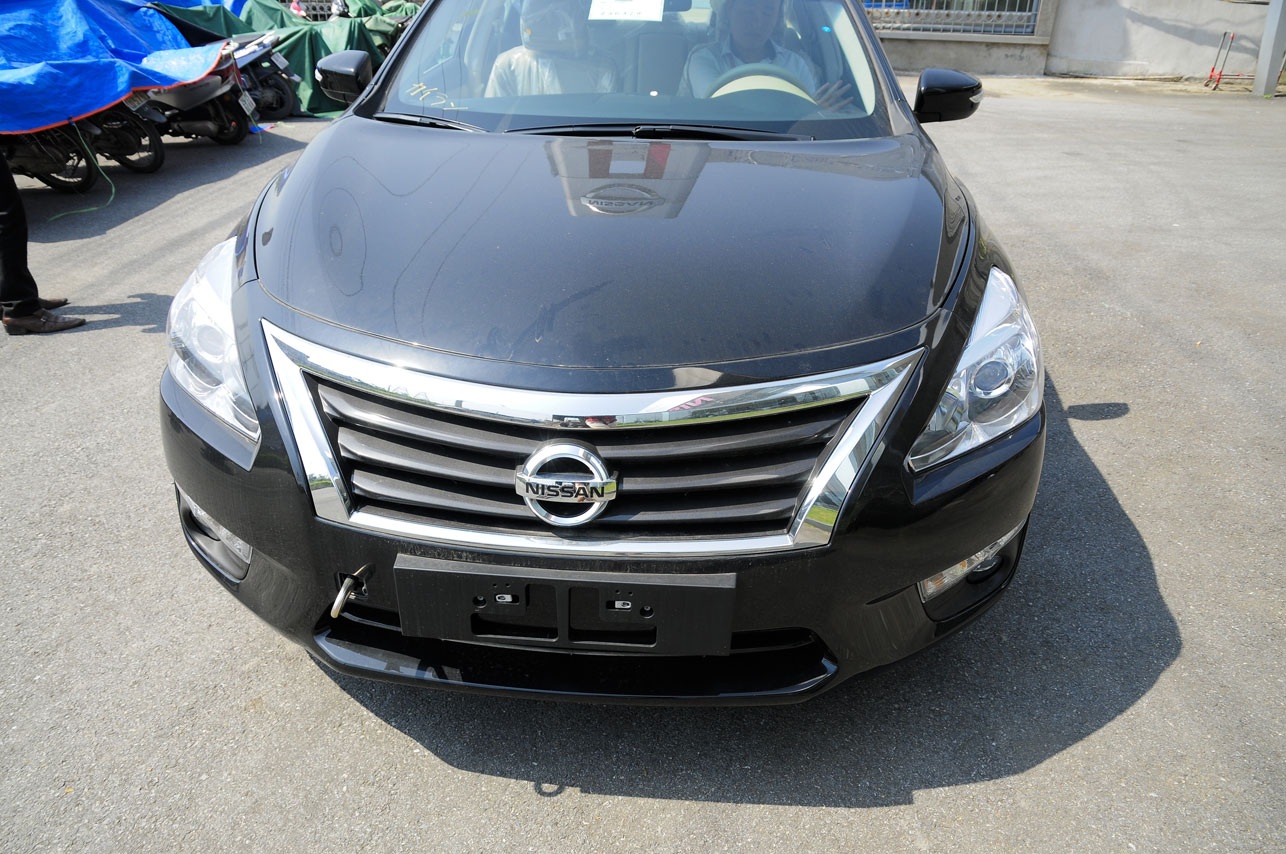 Lộ diện mẫu xe Teana thế hệ mới về Việt Nam - 1 Lộ diện mẫu xe Teana thế hệ mới về Việt Nam