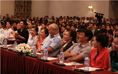 CEO Thái Hà Books: Mỗi người cần có một chiếc kiềng ba chân trong cuộc sống - 2 Ông Nguyễn Mạnh Hùng - Tổng Giám đốc Công ty CP sách Thái Hà.