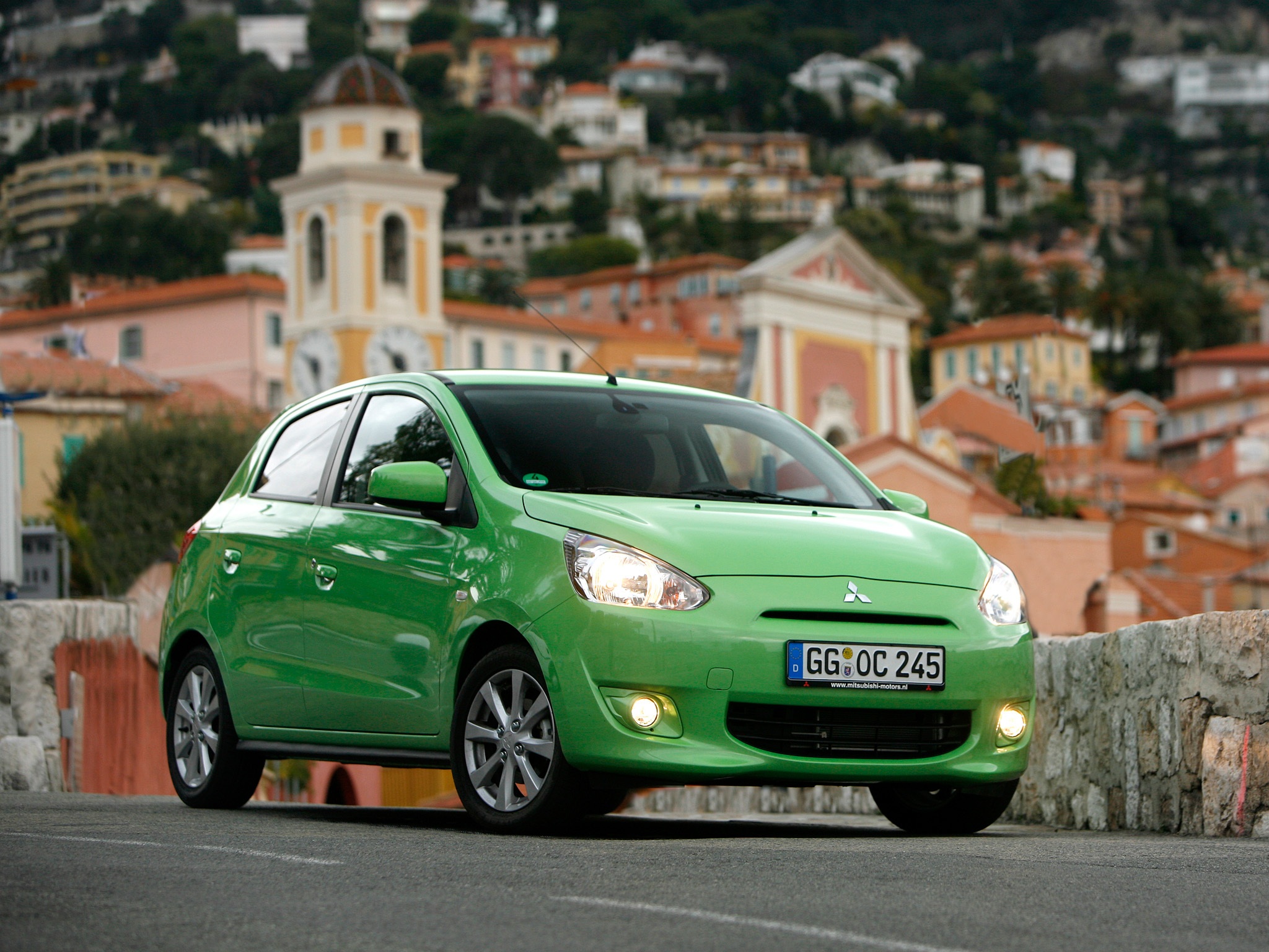 Mitsubishi Mirage – sự trở lại đầy ấn tượng - 3 P.V