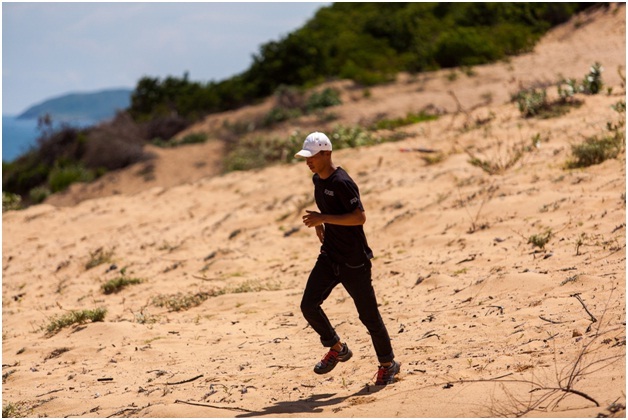 Trải nghiệm dù lượn tuyệt vời của các ứng viên phi hành gia - 2 Chinh phục và làm chủ bầu trời