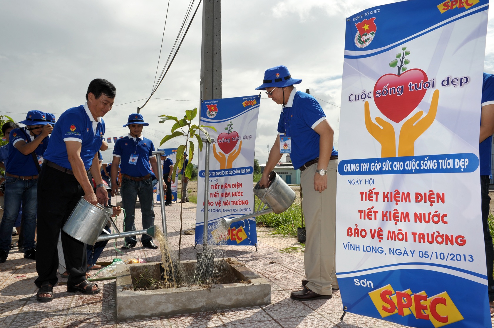 Lễ ra quân vì cuộc sống tươi đẹp cùng sơn Spec