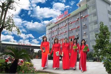 Học nghề được bằng Cao đẳng chính quy: Thêm một cơ hội cho tương lai - 1 “Một nghề thì sống, đống nghề thì chết”