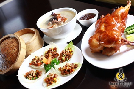 Thưởng thức Vịt Quay Bắc Kinh hảo hạng tại Gourmet’s Delight chỉ nửa giá - 2 Vịt quay Bắc Kinh hảo hạng tại Nhà hàng Gourmet’s Delight