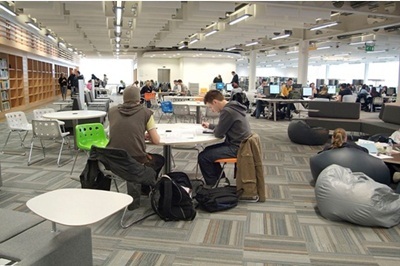 1/ Glasgow Caledonian đào tạo