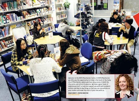 Đại học Manchester – đội bóng thành Man và học bổng du học Anh - 3 Học viên INTO Manchester học tập thư viện