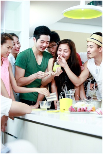 Thủy Tiên khiến thí sinh Next Top hét toáng lên - 6 Thủy Tiên khiến thí sinh Next Top hét toáng lên