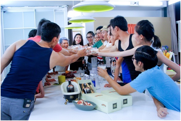 Thủy Tiên khiến thí sinh Next Top hét toáng lên - 7 Thủy Tiên khiến thí sinh Next Top hét toáng lên