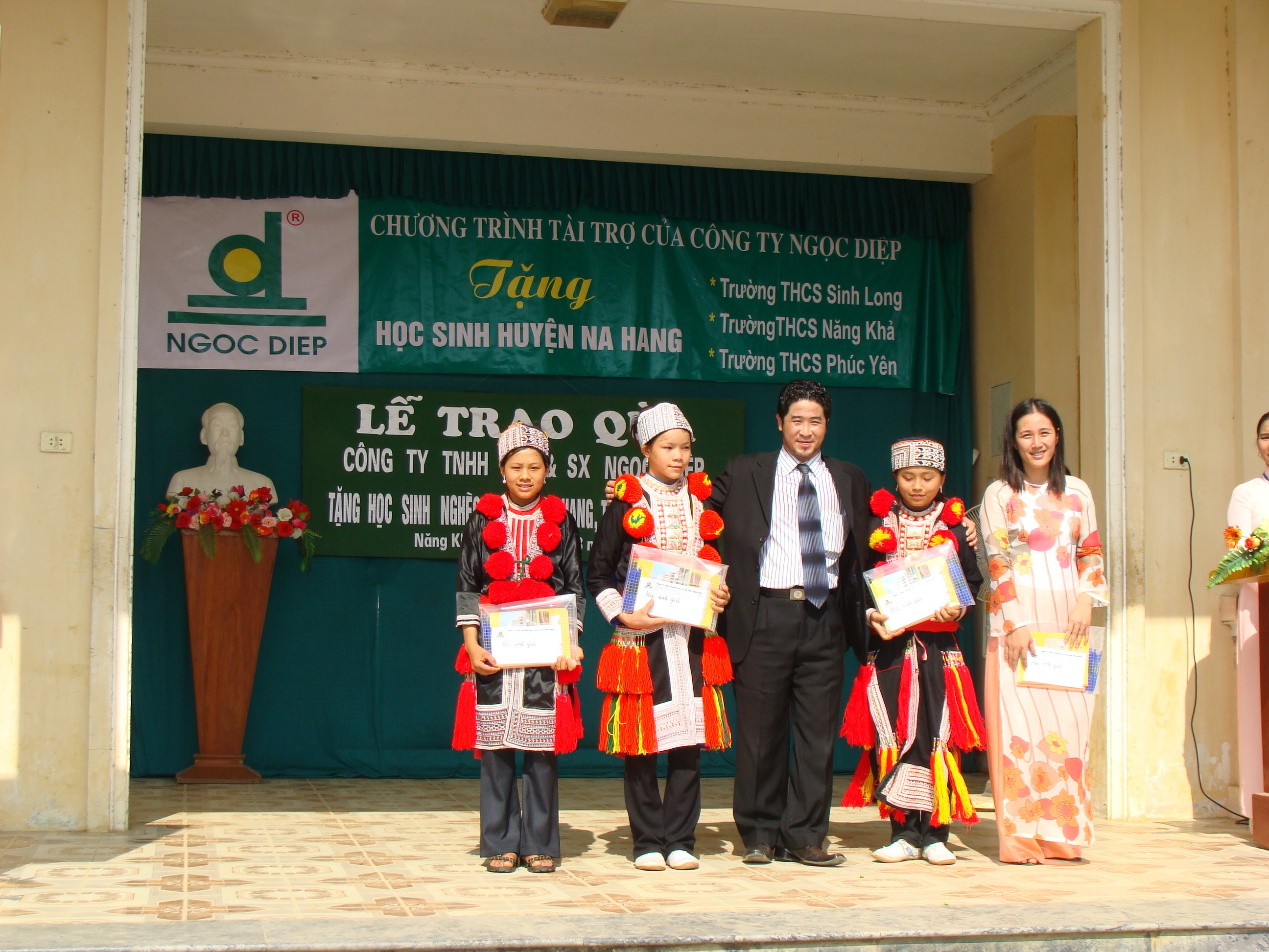 Chương trình từ thiện tại Na Hang - Tuyên Quang
