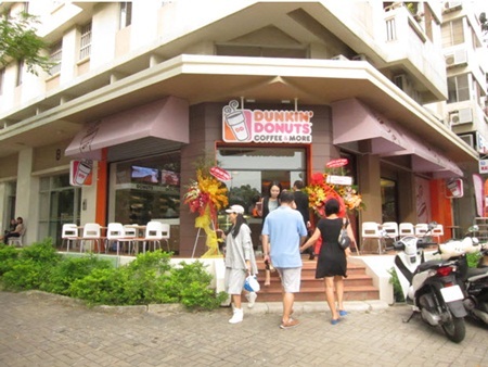Dunkin’ Donuts tưng bừng khai trương tại TP. HCM - 3 Việt Nam chào đón sự có mặt của thương hiệu cà phê và bánh donut hàng đầu thế giới