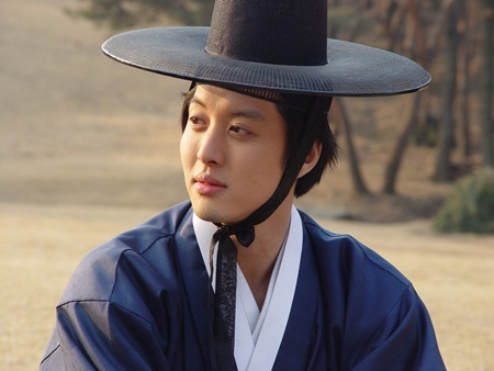 Cơn sốt “cô dâu nhỏ xinh” trở lại