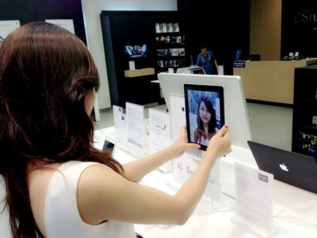 F.Studio by FPT tại Vietnam Motor Show
2013 cùng BMW Việt Nam