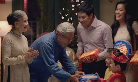 Hạnh phúc: Không chỉ “Nhận” - mà còn là “Cho” đi