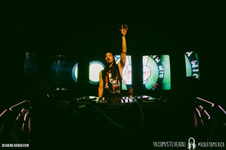 DJ nổi tiếng thế giới Steve Aoki sắp biểu diễn tại Hà Nội - 5 Những hình ảnh sôi động trong tour diễn tại Las Vegas tháng 11