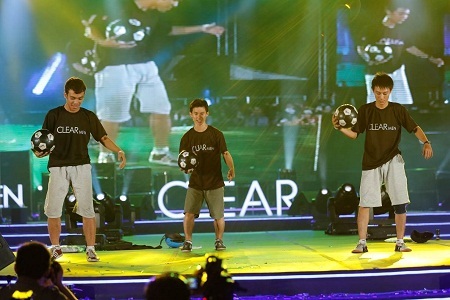 Thư ATW gửi Clear Men: “Cảm ơn bạn đồng hành” - 3 SaigonTeam – vô địch cuộc thi “Clear Men – Thử thách tâng bóng 24h”