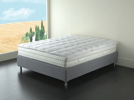 Gối, đệm lông vũ cao cấp tại Showroom Hùng Túy - thỏa mãn từng giác quan - 3 Đệm Italia - chiếc đệm lý tưởng cho hệ xương khớp