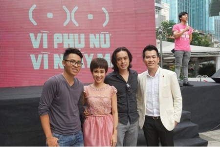 “We care for her” – Thêm ca khúc Hit chạm vào trái tim - 2 “We care for her” – Thêm ca khúc Hit chạm vào trái tim