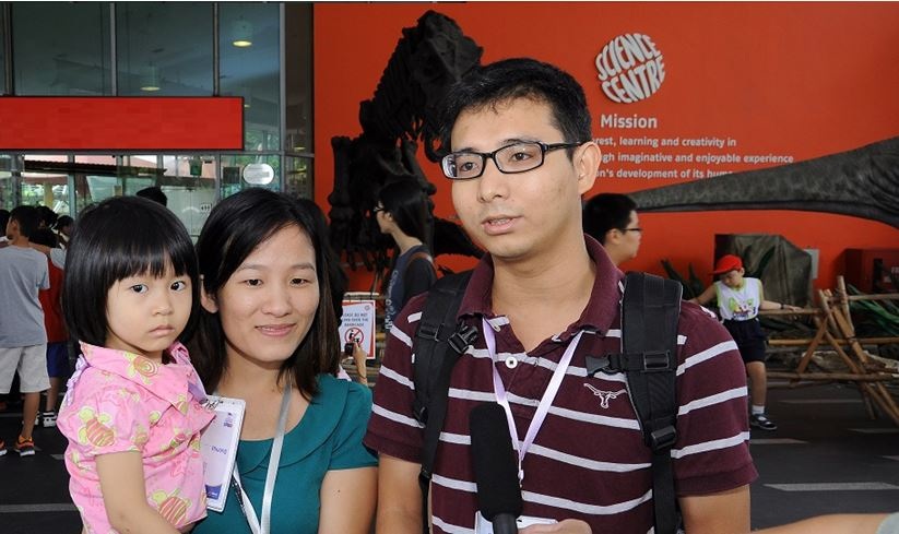 Bé Mai Phương cùng Bố Mẹ tham quan Trung tâm khoa học – Science Centre, Singapore
