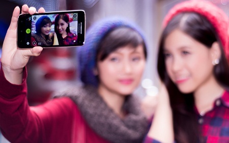 Những khoảnh khắc đẹp đều được ghi lại với smartphone Vibe X