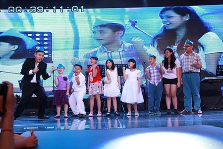 Trường Quốc tế Mỹ - nơi đào tạo 12 Thương Gia Nhí - 2 CEO nhí Châu Đăng Khiêm cùng các thành viên nhí trong đội mình đã thu về được 4,290,000 đồng