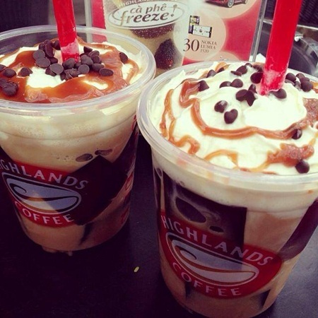 Cà phê Freeze - thêm hứng khởi đầu tuần - 1 Tôi tình cờ biết đến Coffee Jelly Freeze của Highlands Coffee, hay còn gọi là