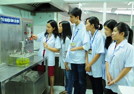 Công nghệ thực phẩm: ngành của tương lai vững vàng - 2 Công nghệ thực phẩm: ngành của tương lai vững vàng