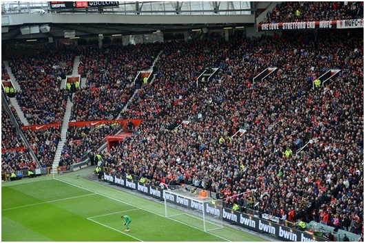 “Hãy một lần ngồi trên khán đài Old Trafford” - 2 Sân vận động chật kín với hơn 76 nghìn cổ động viên cuồng nhiệt
