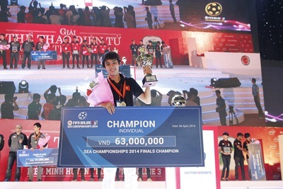 Phút đăng quang của nhà vô địch Nguyễn Thái Bảo