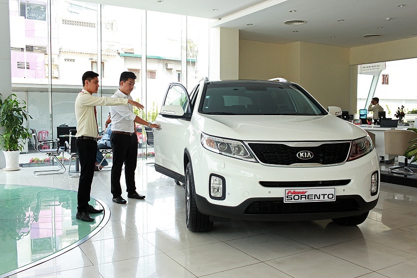 Thaco ưu đãi dịch vụ lên đến 10 triệu đồng khi mua xe Kia - 2 New Sorento
phiên bản mới 2014 sau một tháng ra mắt đã bán được trên 100 xe