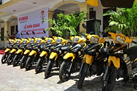 Yamaha trao tặng 40 xe cho UBND Huyện Diễn Châu & Đô Lương (Nghệ An)