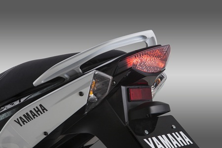 Đón hè sang - Rộn ràng khuyến mãi với Yamaha Nouvo - 5 Yamaha Nouvo SX - Thể thao và Đẳng
cấp