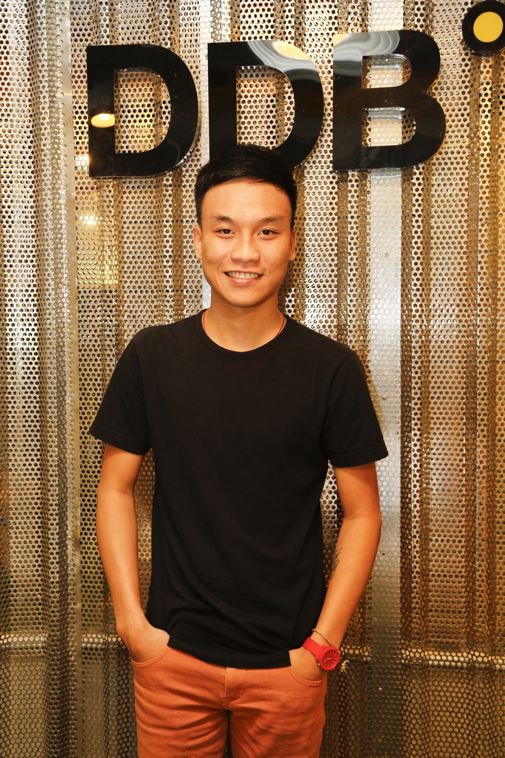 Các “Sư tử trẻ” trước ngày đến Cannes - 3 Nguyễn Huy Vũ của đội Suicidal Pigs