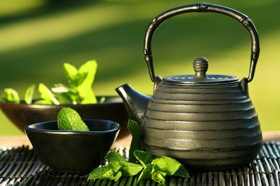 Những điều nên biết về trà Ô long - 2 Trà ô long là trà xanh được lên men nửa chừng nên giữ được