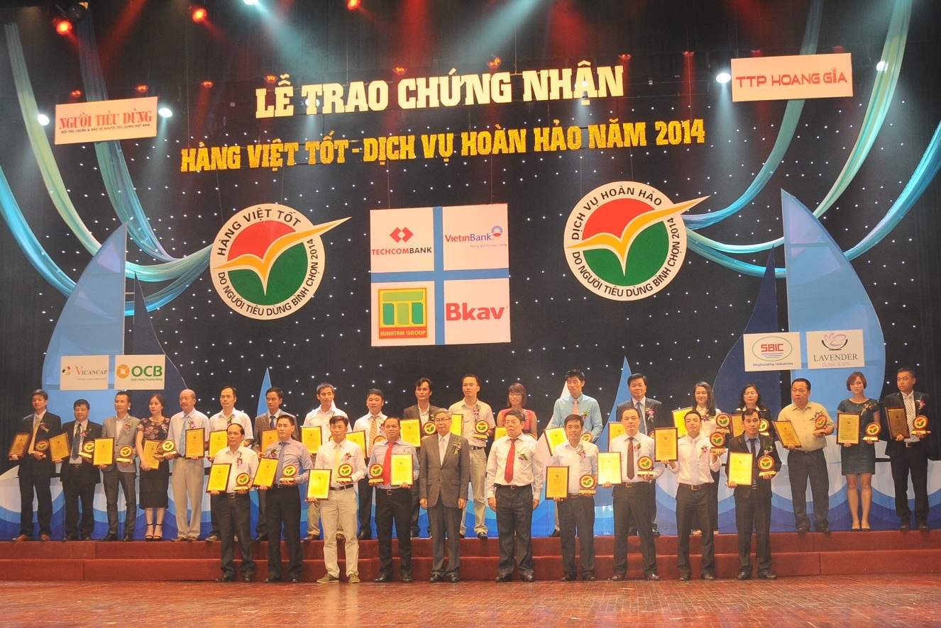 PJICO được trao Chứng nhận “Hàng Việt tốt – Dịch vụ hoàn hảo năm 2014” - 2 PJICO được trao Chứng nhận “Hàng Việt tốt – Dịch vụ hoàn hảo năm 2014”