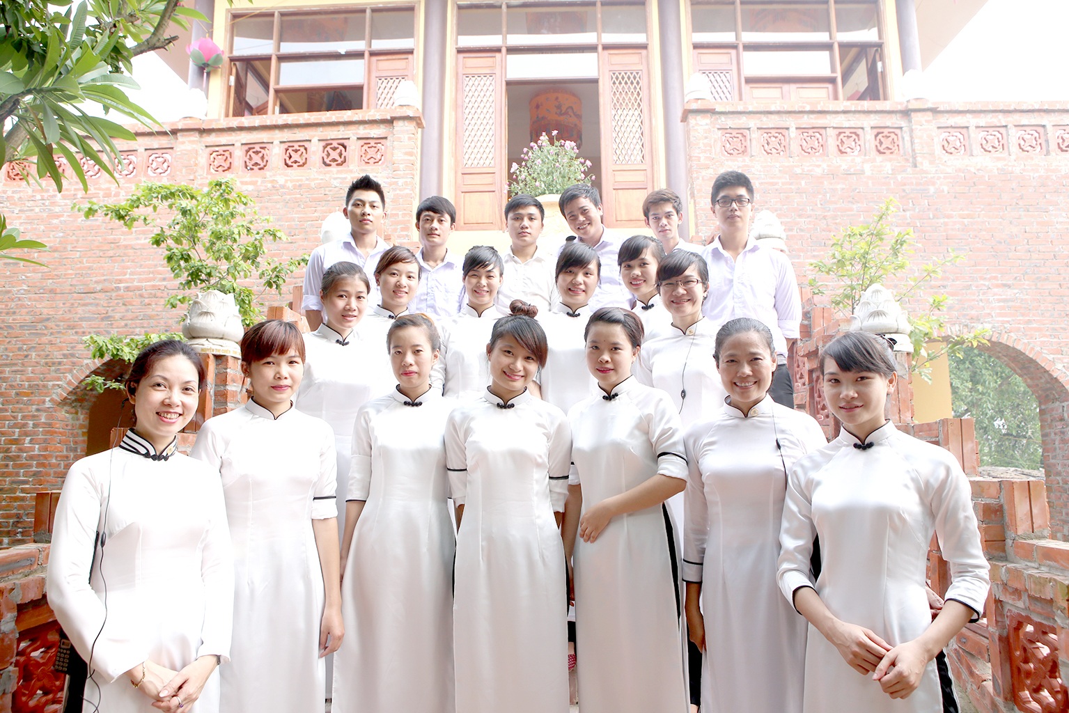 Vu Lan trọn hiếu, vẹn tình