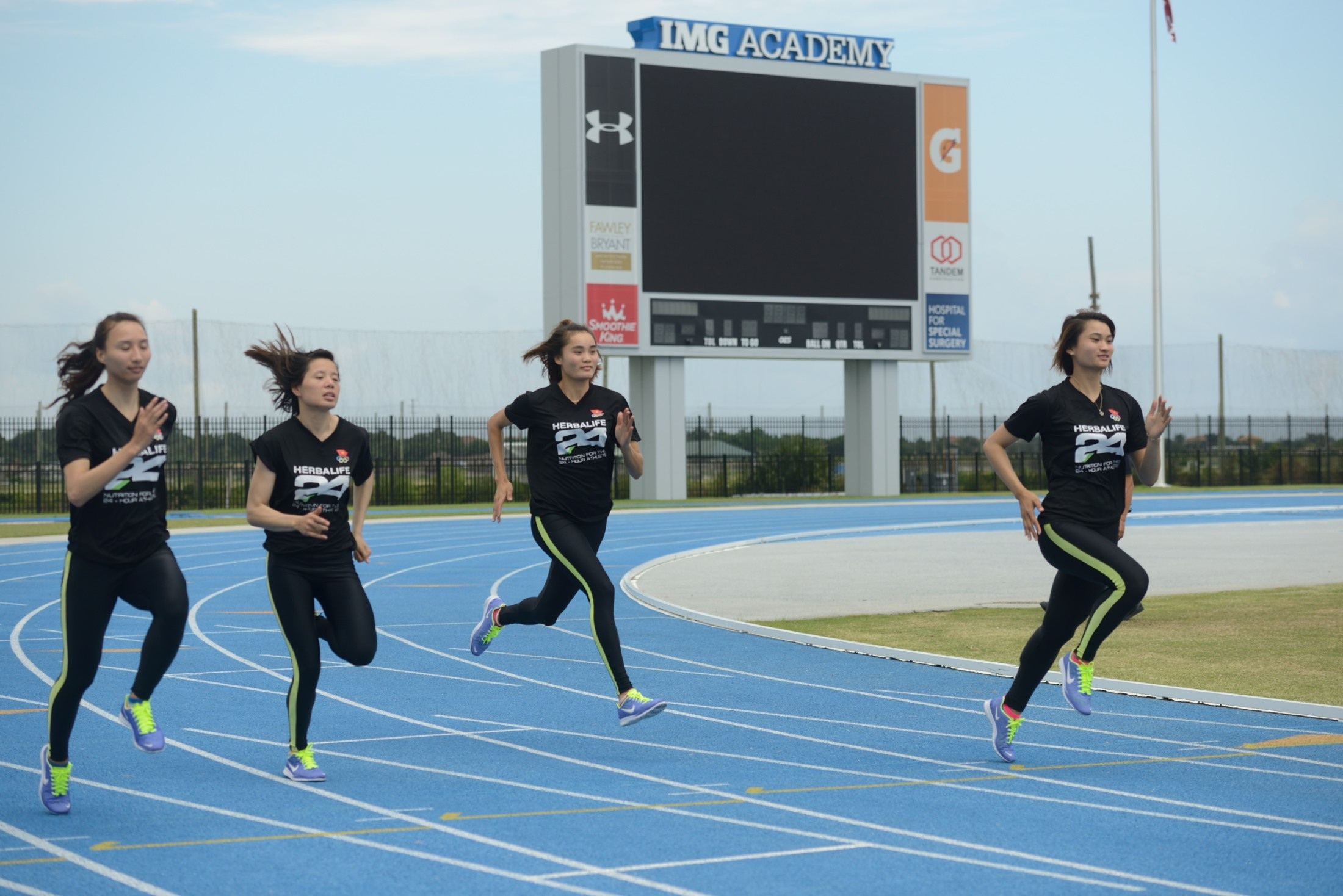 Xây dựng chương trình dinh dưỡng cho tuyển đinh nữ Việt Nam liệu có đơn giản?