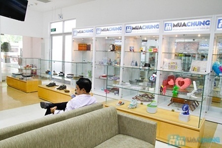 Mừng khai trương Muachung 204 Lý Thái Tổ, TPHCM - 2 Sản phẩm đa dạng, bài trí thuận tiện cho khách mua theo nhu cầu