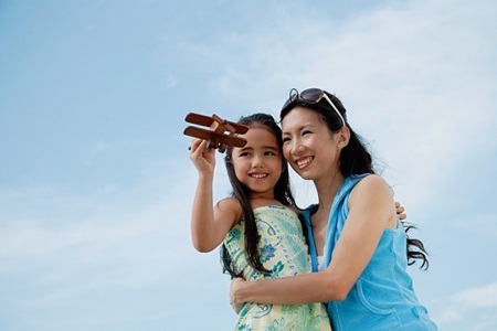 5 cách ứng xử với trẻ tuổi dậy thì - 5 5. Tâm sự với con nhiều