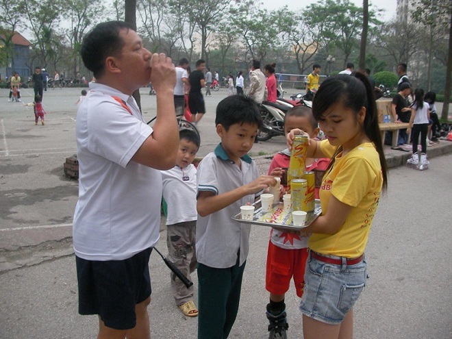 Nước thể thao Sponsor đã có mặt tại Việt Nam - 5 Người dân tập thể dục trong các công viên cũng yêu thích Nước thể thao Sponsor