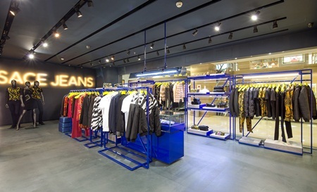 Versace Jeans khai trương cửa hàng mới tại TPHCM - 8 Địa chỉ cửa hàng: