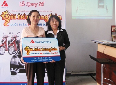 Quay số mỗi tuần, trúng thưởng cả kỳ - 1