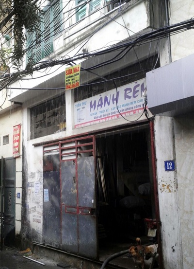 Cơ sở sản xuất mành rèm phát hỏa lúc sáng sớm - 1 Ngôi nhà xảy ra hỏa hoạn.